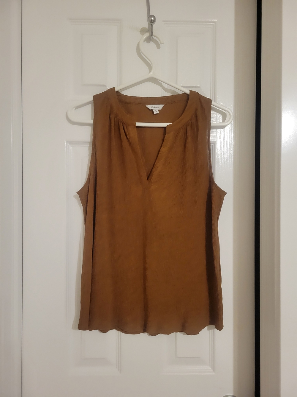 Reitmans Brown Split-V Sleeveless Camisole Size M